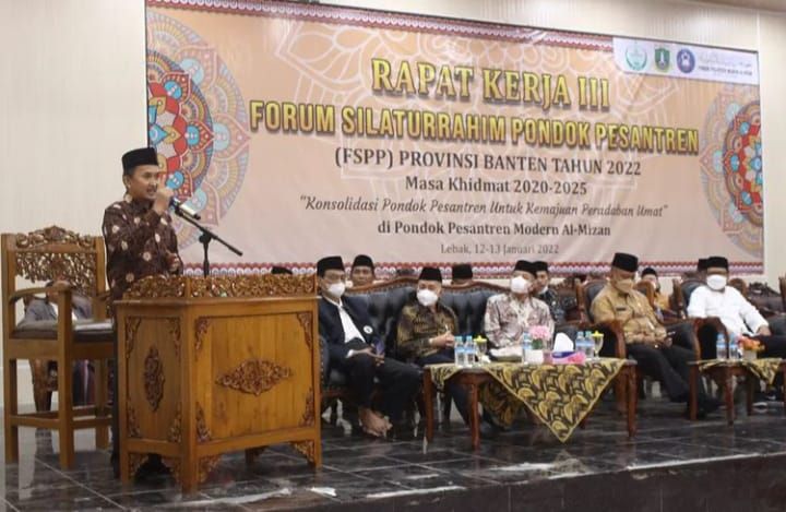 Ulama dan Umaro diharapkan senantiasa untuk selalu bersatu dalam meningkatkan peradaban umat, khususnya di Provinsi Banten.  Hal ini mengemuka dalam Rapat Forum Silaturahmi Pondok Pesantren (FSPP) Provinsi Banten Tahun 2022 yang menggelar rapat kerja untuk Masa Khidmat 2020 – 2025.