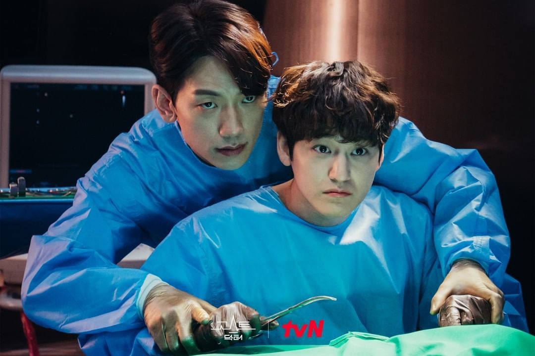 Download dan Nonton Drama Korea Ghost Doctor Episode 1-6 Sub indo Lengkap di IQIYI