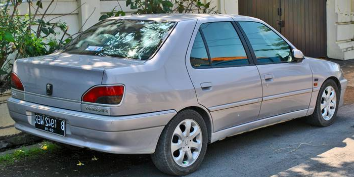 Peugeot 306 1996-1999 harga Rp 25 jutaan