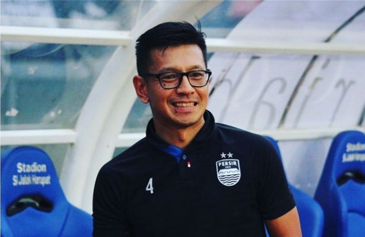 Bobotoh Persib Bandung Minta Tindakan Tegas Teddy Tjahjono, Buntut Kontra PSM Makasar Ditunda