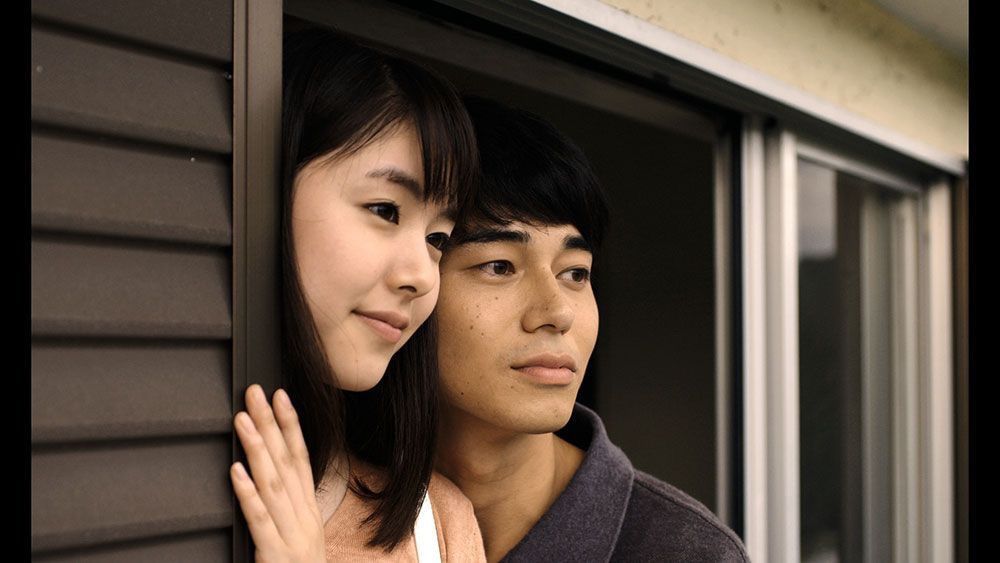Masahiro Higashide dan Erika Karata dalam film Asako I dan II.