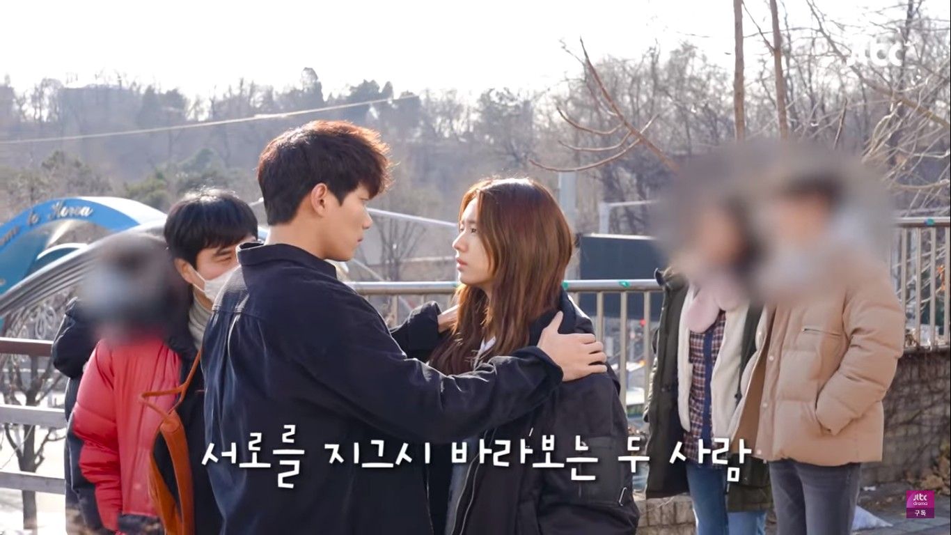 Kim Kyung Nam Beri Perhatian Manis pada Ahn Eun Jin sebelum Syuting Ciuman di The One And Only