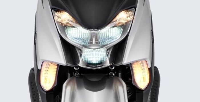 Foto: Yamaha Gear 125 sudah menggunakan lampu adopsi teknologi LED membuat pencahayaan lebih terang di malam hari