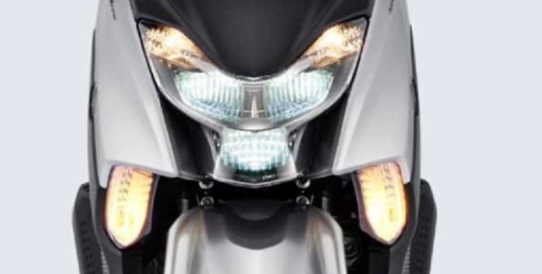 Yamaha Gear 125 sudah menggunakan lampu adopsi teknologi LED membuat pencahayaan lebih terang di malam hari