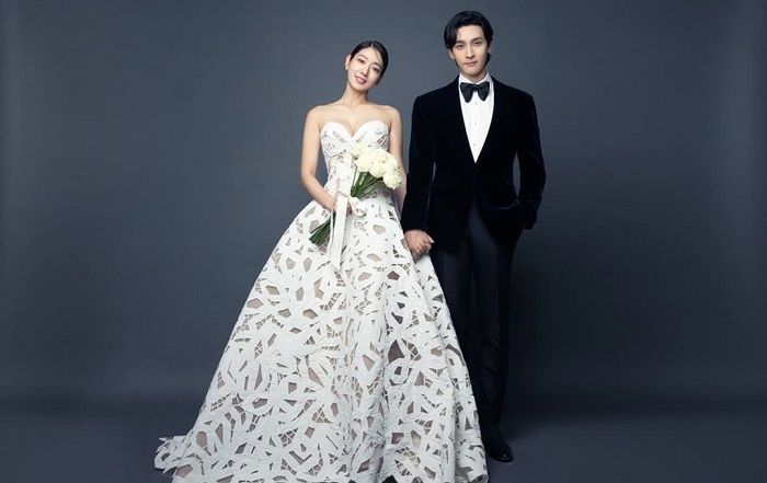 Foto pernikahan Choi Tae Joon dan Park Shin Hye