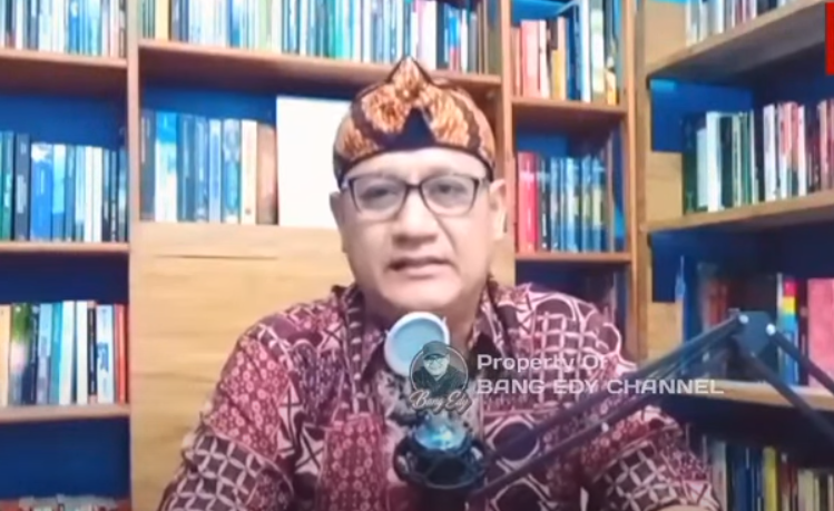 Biodata dan profil Edy Mulyadi terbaru, ia sempat jadi saksi penembakan pengawal Habib Rizieq Shihab dan kini diduga menghina warga Kalimantan serta Menteri Pertahanan (Menhan) RI Prabowo Subianto.