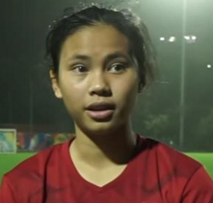 Bek Timnas Wanita Shalika Aurelia berharap timnya harus fokus ketika melawan Thailand di Piala Asia Wanita 2022 di India. / Tangkapan Layar Youtube PSSI TV