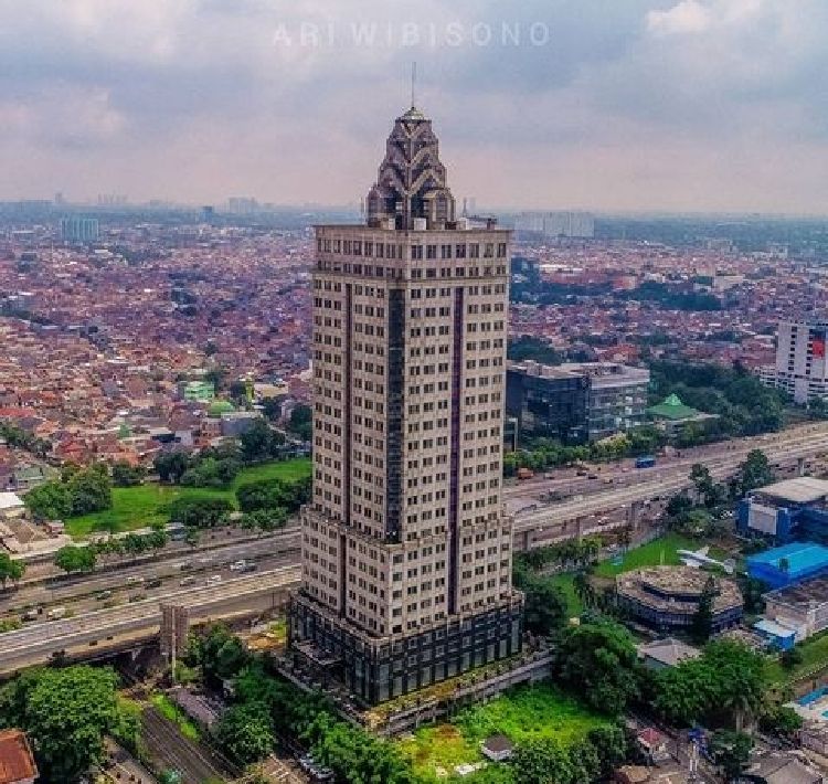 Menyeramkan Banyak Cerita Horor Simak Fakta Lainnya Menara Saidah Yang Sudah Kosong Belasan 7909