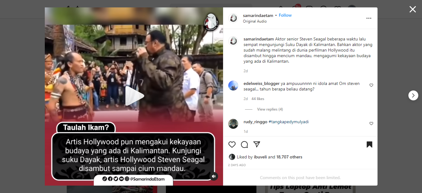 Aktor Hollywood Steven Seagal Mencium Mandau Saat Disambut Suku Dayak di Kalimantan