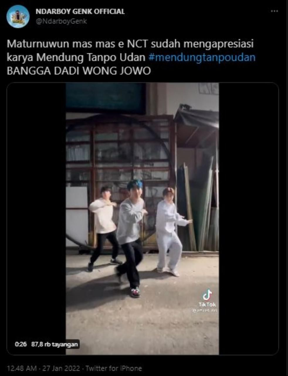 Ndarboy Genk mengunggah video dance NCT yang menggunakan lagu mereka 'Mendung Tanpo Udan'