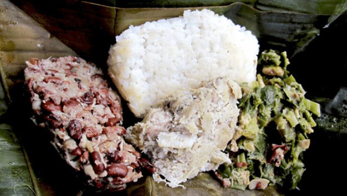 Kuliner khas Tawangmangu Sego Gablok.