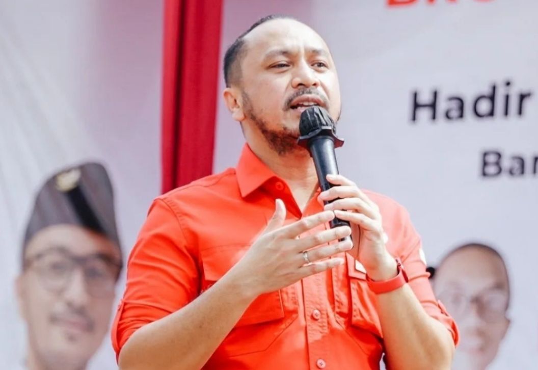 Giring menanggapi Jenderal Dudung Abdurachman yang meluncurkan sebuah buku