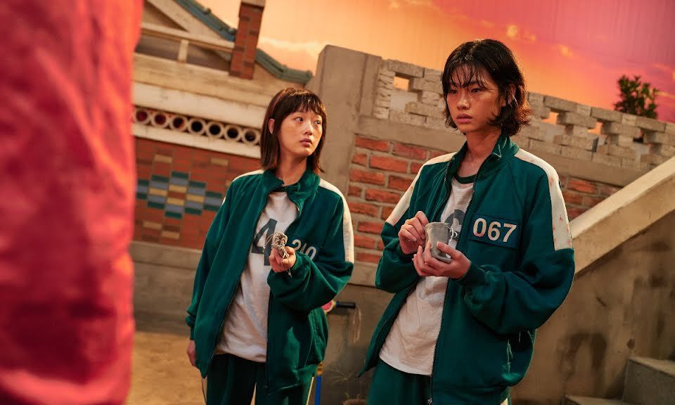 Akting Lee Yoo Mi (kiri) di Squid Game.*/Netflix