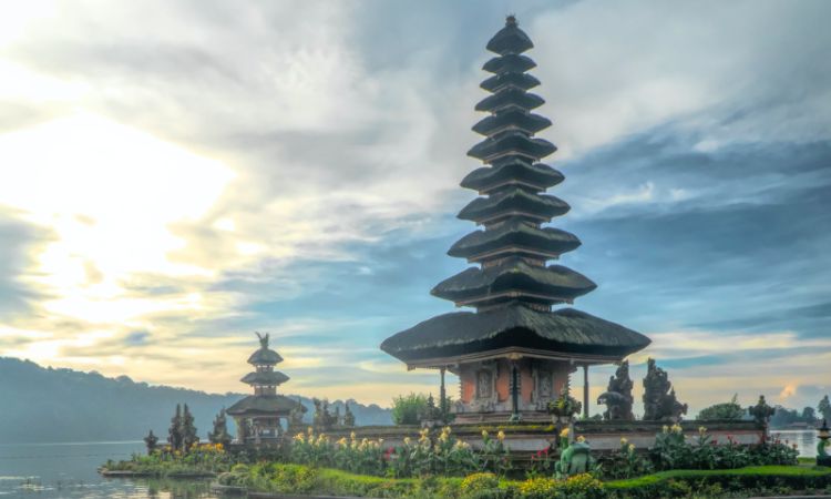 Ilustrasi Pariwisata Bali. BBTF atau Bali and Beyond Travel Fair akan berlangsung beberapa bulan lagi. Sejumlah persiapan dilakukan panitia termasuk mempersiapkan kehadiran buyer dan seller papan atas di ajang ini.
