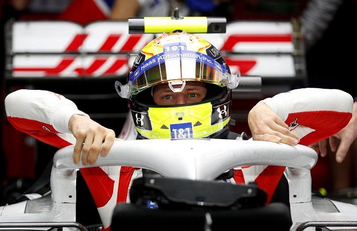 Mick Schumacher Pebalap F1 Batal Balapan Karena Alami Kecelakaan