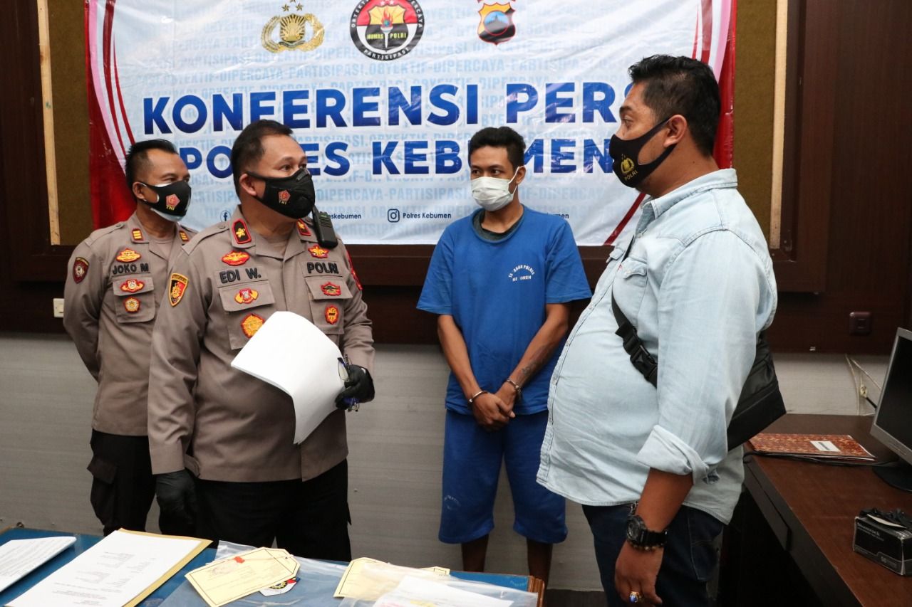 Tak Tau Diuntung Sudah Diberi Kerjaan Pria Dikebumen Gasak Perhiasan