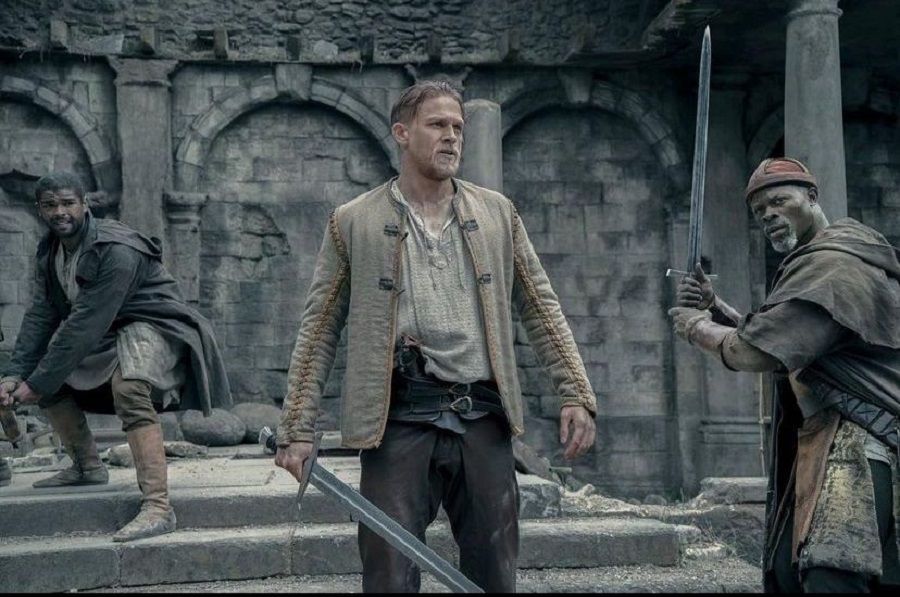 Sinopsis King Arthur: Legend of The Sword, Film Hollywood Upaya Perebutan Takhta
