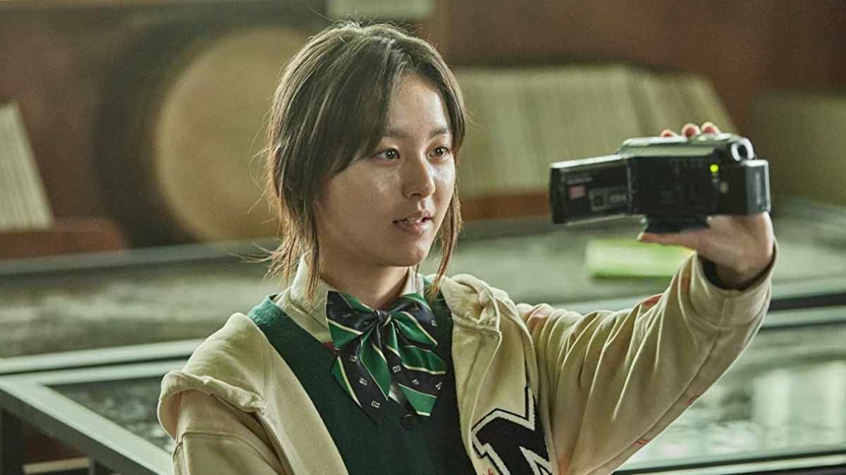 Park Ji Hoo as Nam On Jo | Netflix