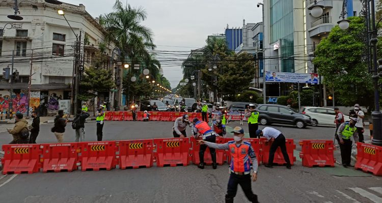 Jadwal Penutupan Jalan Di Kota Bandung Yang Masih Ppkm Level Halaman