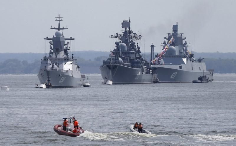 Rusia Kirim Lebih 30 Kapal Perang ke Semenanjung Krimea Dekat Ukraina di Tengah Memanasnya Konflik Eropa Timur. /REUTERS/Maxim Shemetov