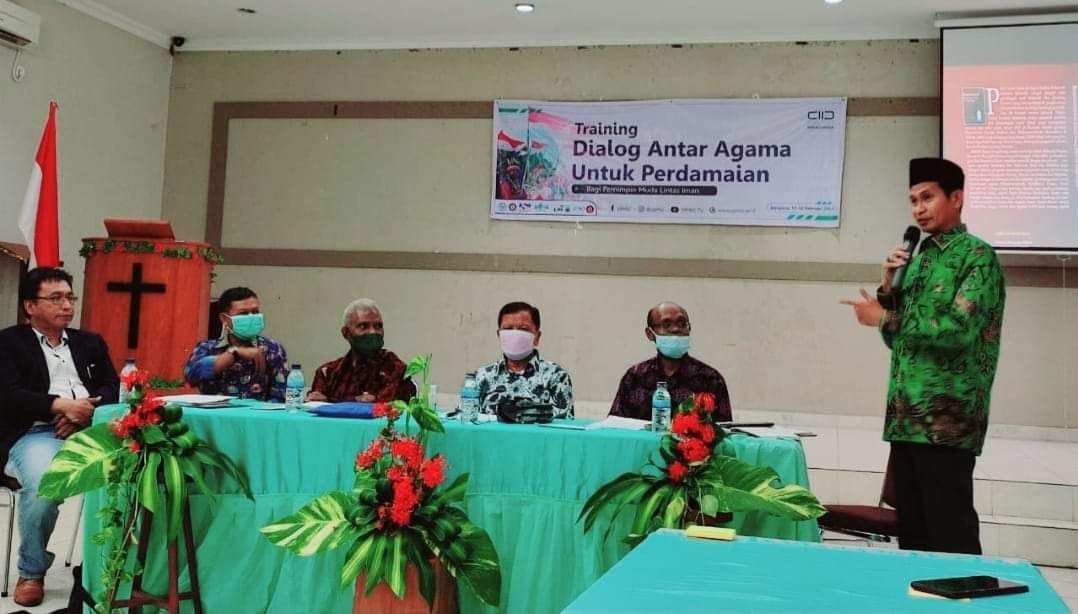 Diskusi Panel Bersama para Pimpinan Agama di Papua tentang Sejarah Agama-Agama dan Dinamikanya oleh KAICIID Fellows Network Indonesia (KFN) Indonesia, pada 11 Februari 2022.