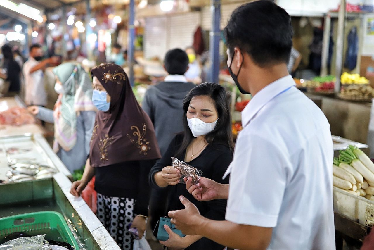 PPKM Level 3, Pasar Tradisional di Bandung Perketat Prokes: Minimal Wajib Masker!