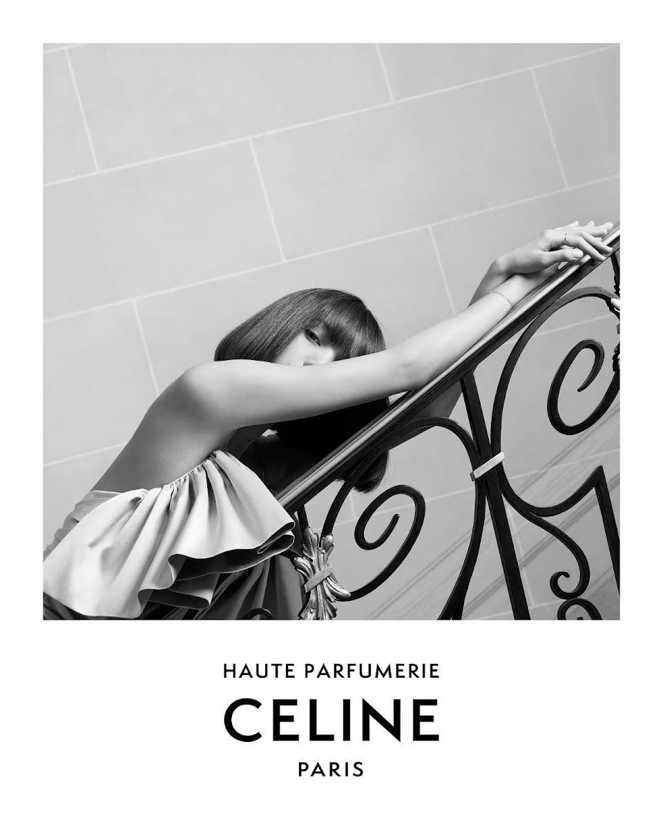 SENSUAL! Lisa BLACKPINK jadi Brand Ambassador Parfum Mewah Celine, Pose Cantiknya jadi Sorotan Dunia