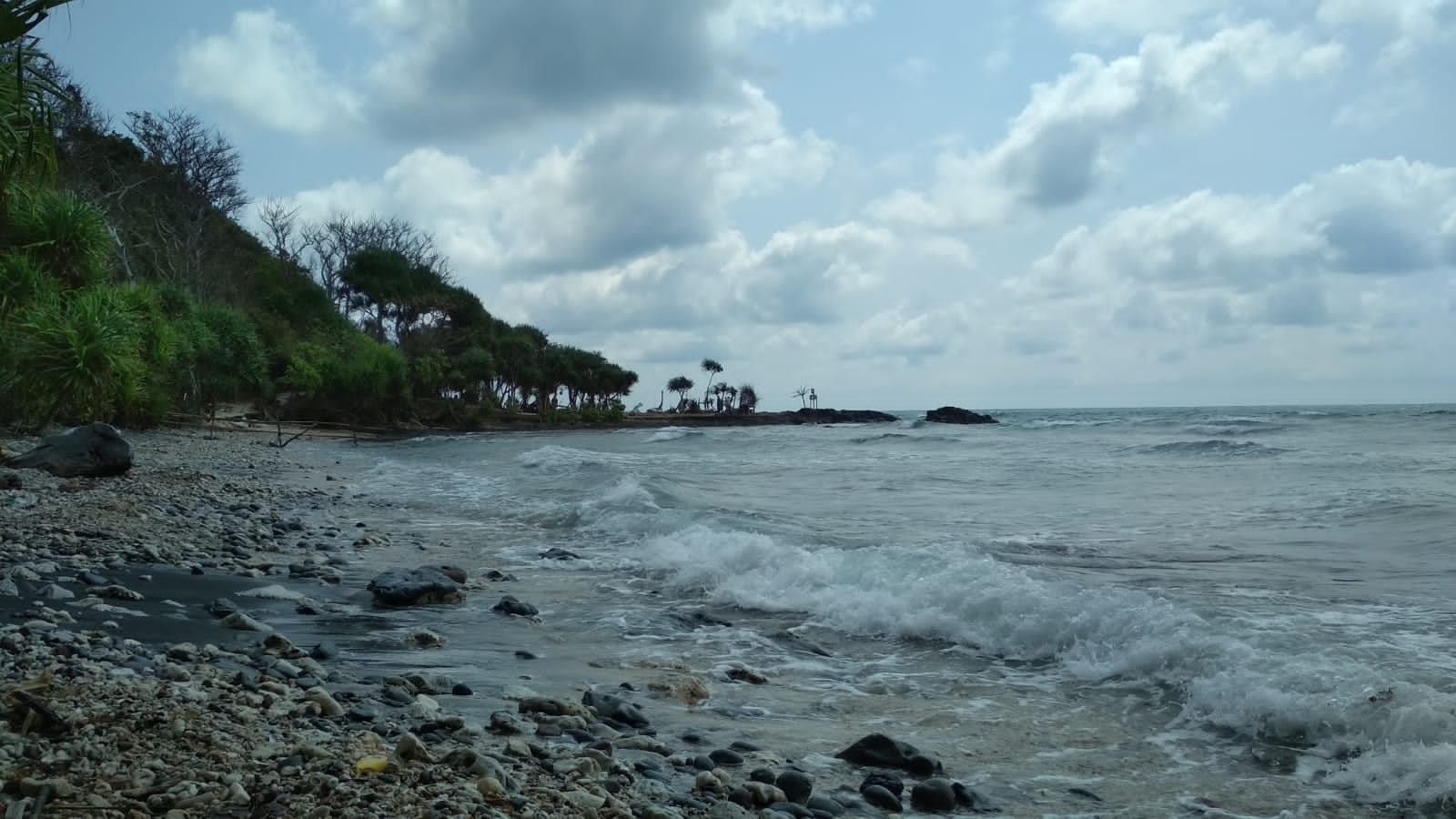 Pantai Beto Celong