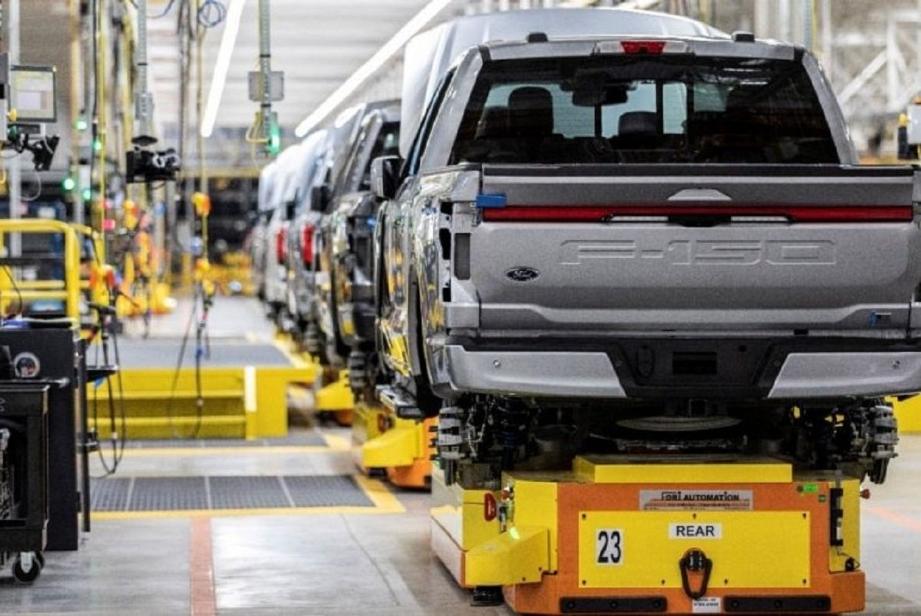 Ford menarik lebih dari 250.000 truk pickup minggu lalu./  