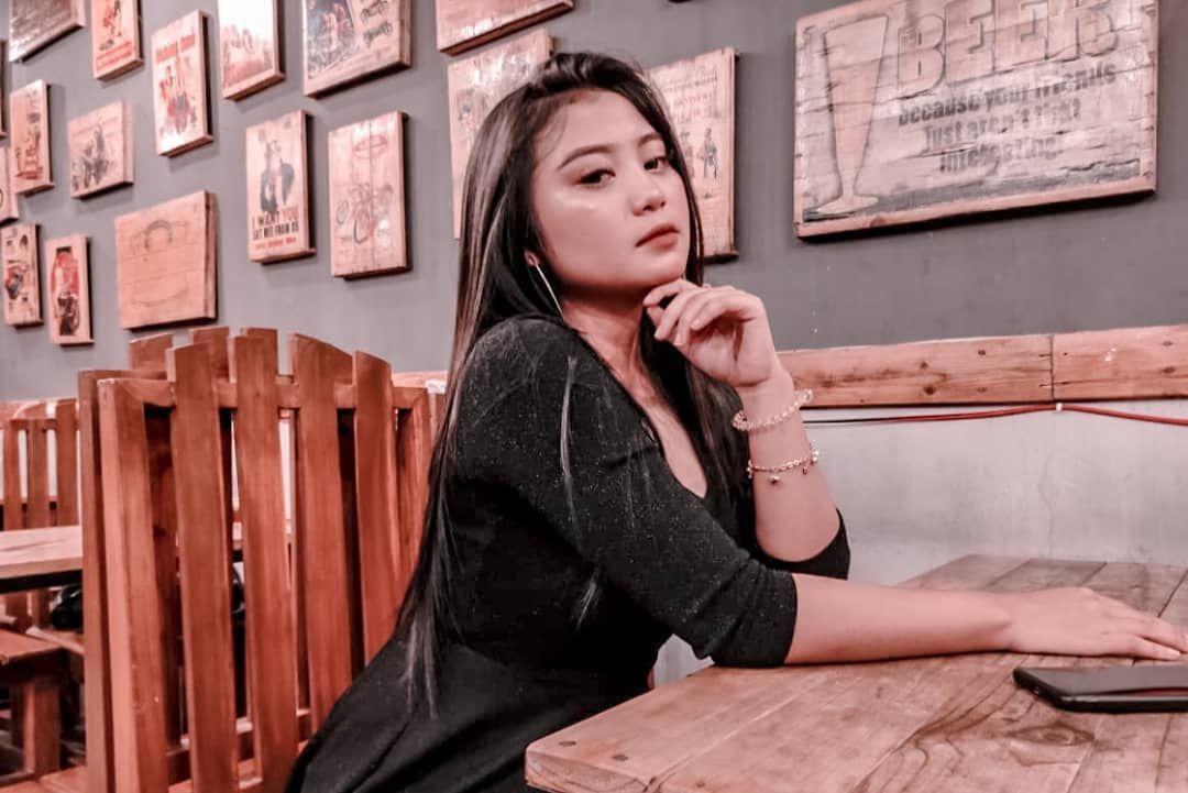 Nadya Ari Soniya, pemeran Tiwok Woko Channel