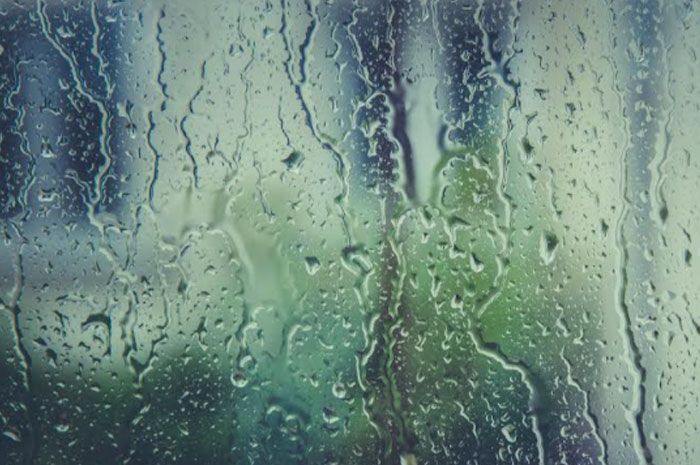 Ilustrasi hujan ringan, perkiraan cuaca kota Yogyakarta Hari ini, Senin 7 Maret 2022