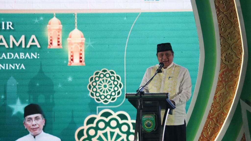Menteri Koordinator Bidang Perekonomian Airlangga Hartarto yang hadir mewakili Presiden dalam Hari Lahir Nadhlatul Ulama (NU) ke 99 tahun yang digelar pada hari Jumat 4 Maret 2022 di Jakabaring Sport Center Palembang.