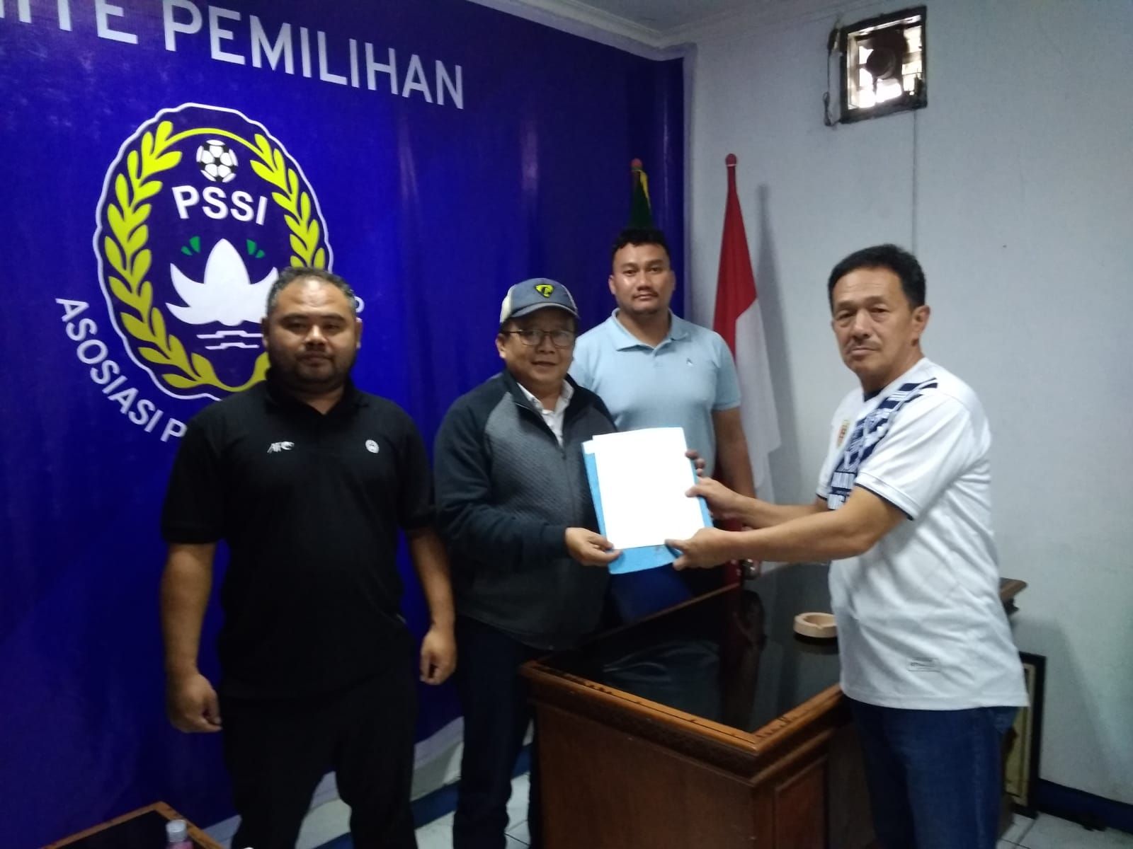Yoko Anggasurya Resmi Mendaftarkan Diri Menjadi Calon Ketua Umum PSSI Kota Bandung, KLB Digelar 27 Maret 2022