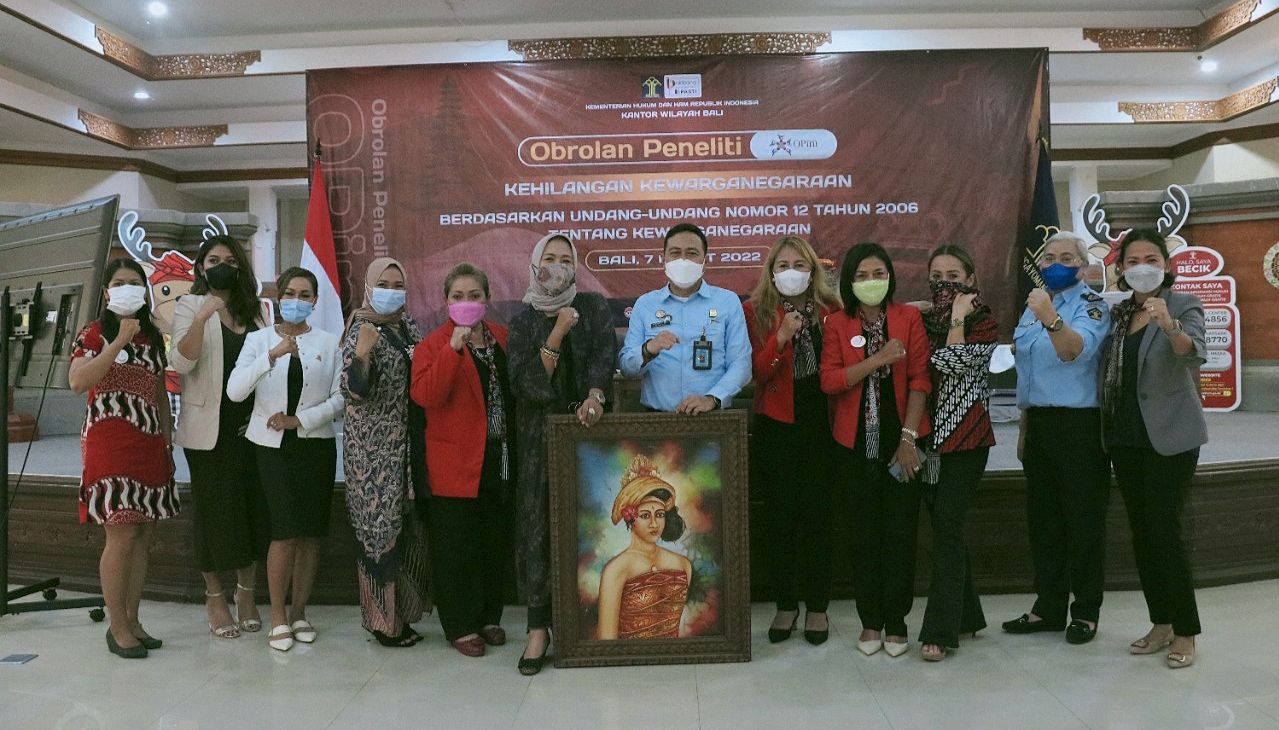 Jajaran Kemenkumham Bali bersama PerCa Indonesia Perwakilan Bali usai acara Obrolan Peneliti. 