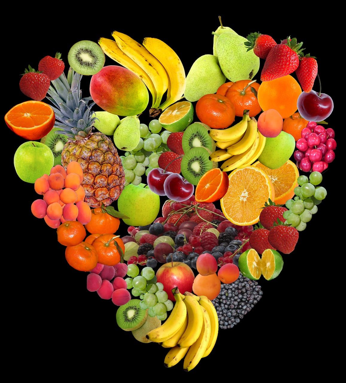 Фруктовые сердца. Фрукты для сердца. Сердце из овощей и фруктов. Сердечно из фруктов. Сердечко из фруктов.