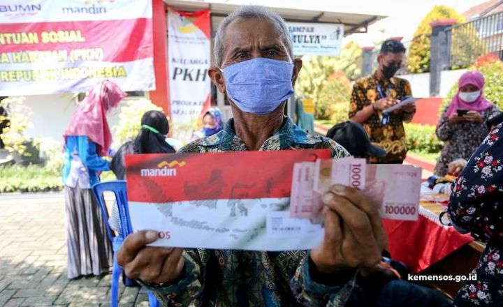 Daftar BLT BPNT Bisa Dapat Bantuan Tambahan Melalui BLT Minyak Goreng