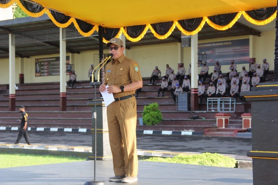 Wali Kota Sukabumi, Achmad Fahmi menyampaikan sambutan sekaligus selamat datang kepada siswa SIP angkatan 51 TA. 2022.
