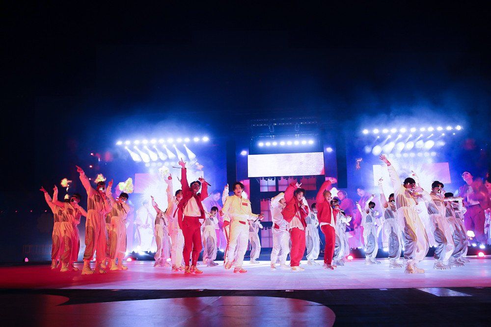 Penampilan BTS pada konser hari pertama yang bertajuk 'PERMISSION TO DANCE ON STAGE - SEOUL'