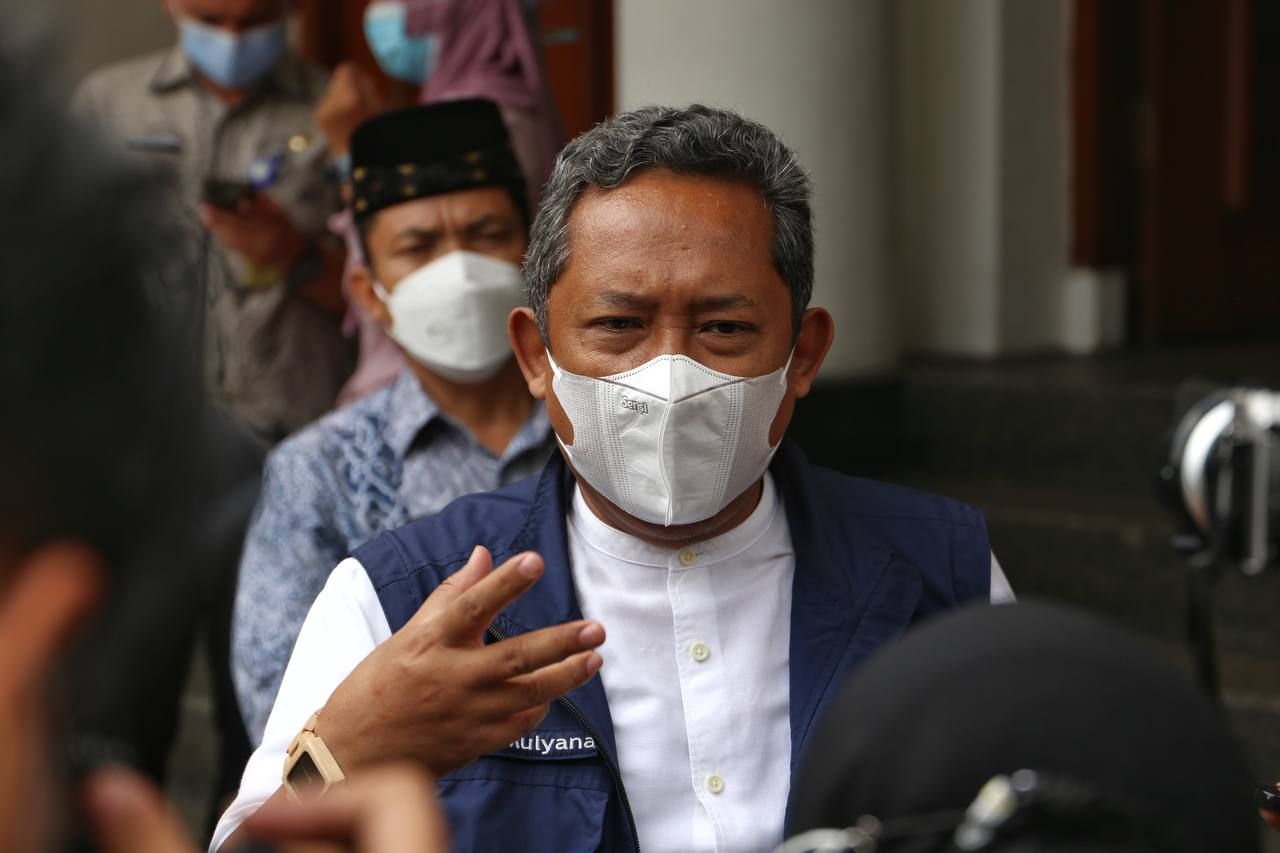 Plt Wali Kota Bandung Yana Mulyana menilai Bandung akan transisi pandemi ke endemi.