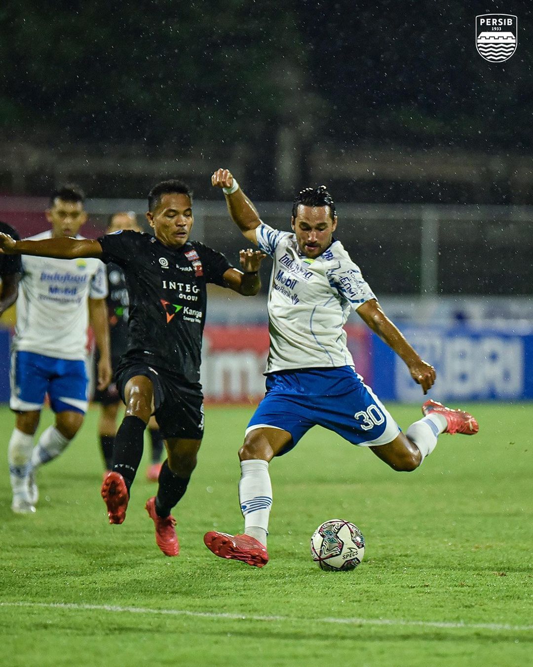 UPDATE KLASEMEN BRI Liga 1 pekan ke 31: Persib Samai Bali United, Besok