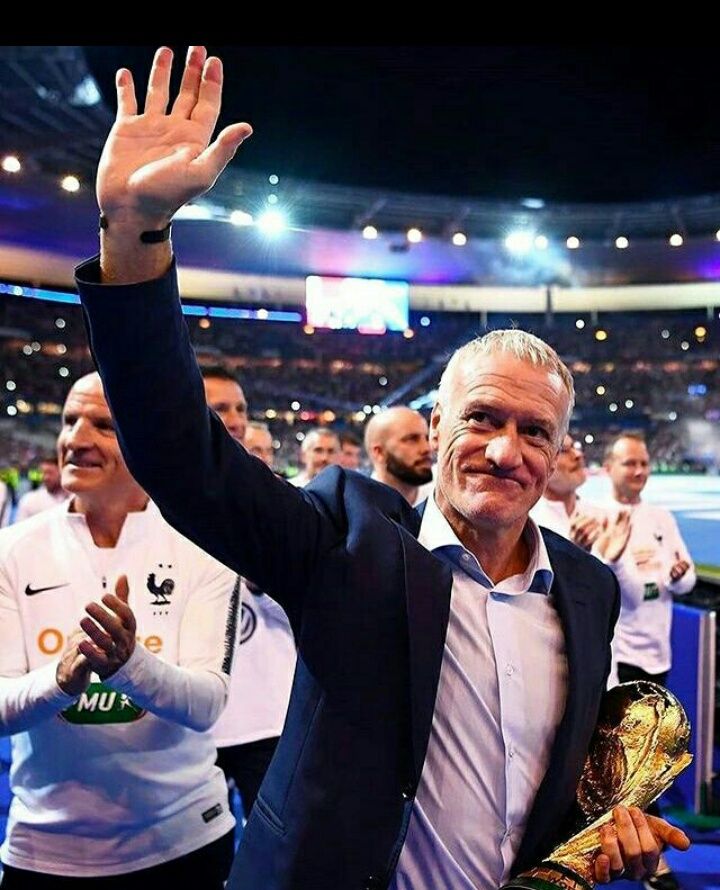 Caption foto: lolos Piala Dunia 2022, inilah 6 fakta Didier Deschamps pelatih Timnas Prancis, pemecah banyak rekor/Tangkap Layar Instagram/@d.deschampss