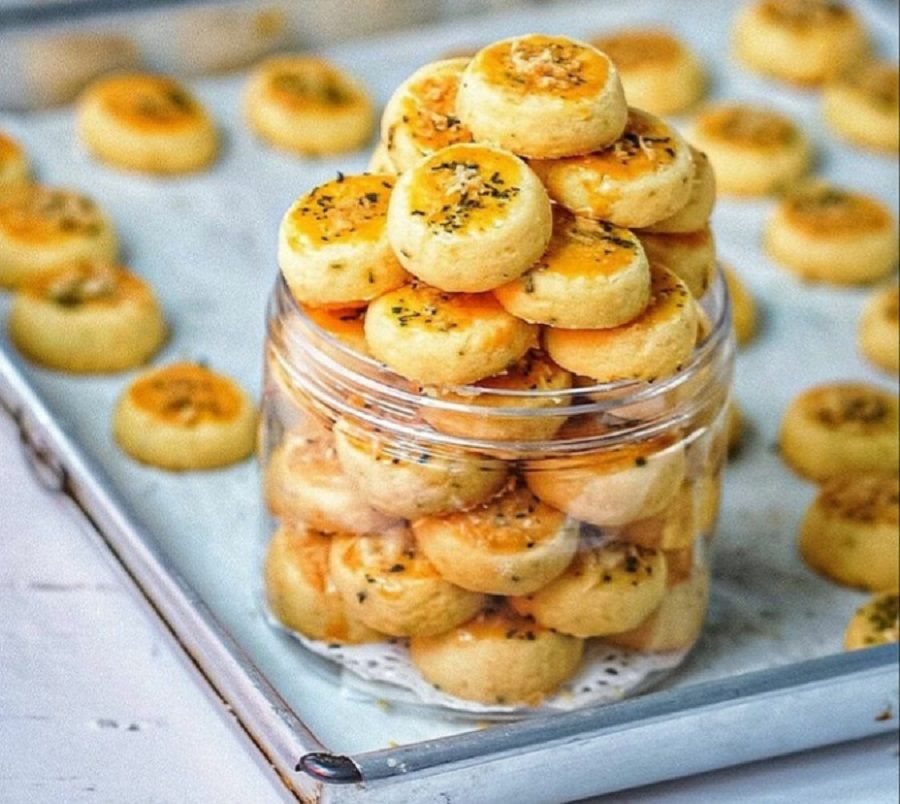 Garlic Cheese Cookies Bisa Jadi Pilihan Untuk Berkirim Hampers Saat Munggahan Jelang Ramadhan, Ini Resepnya.