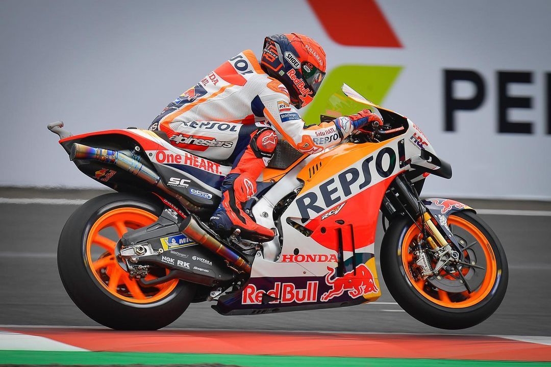 Marc Marquez Dan Miguel Oliveira Saling Salip Di FP3 MotoGP Mandalika ...