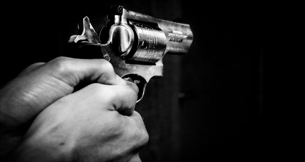 Dalam kasus oknum polisi tembak warga sipil di Kabupaten Belu, simak aturan hukum yang memungkinkan aparat Polres Belu melakukan penembakan terhadap Eton.