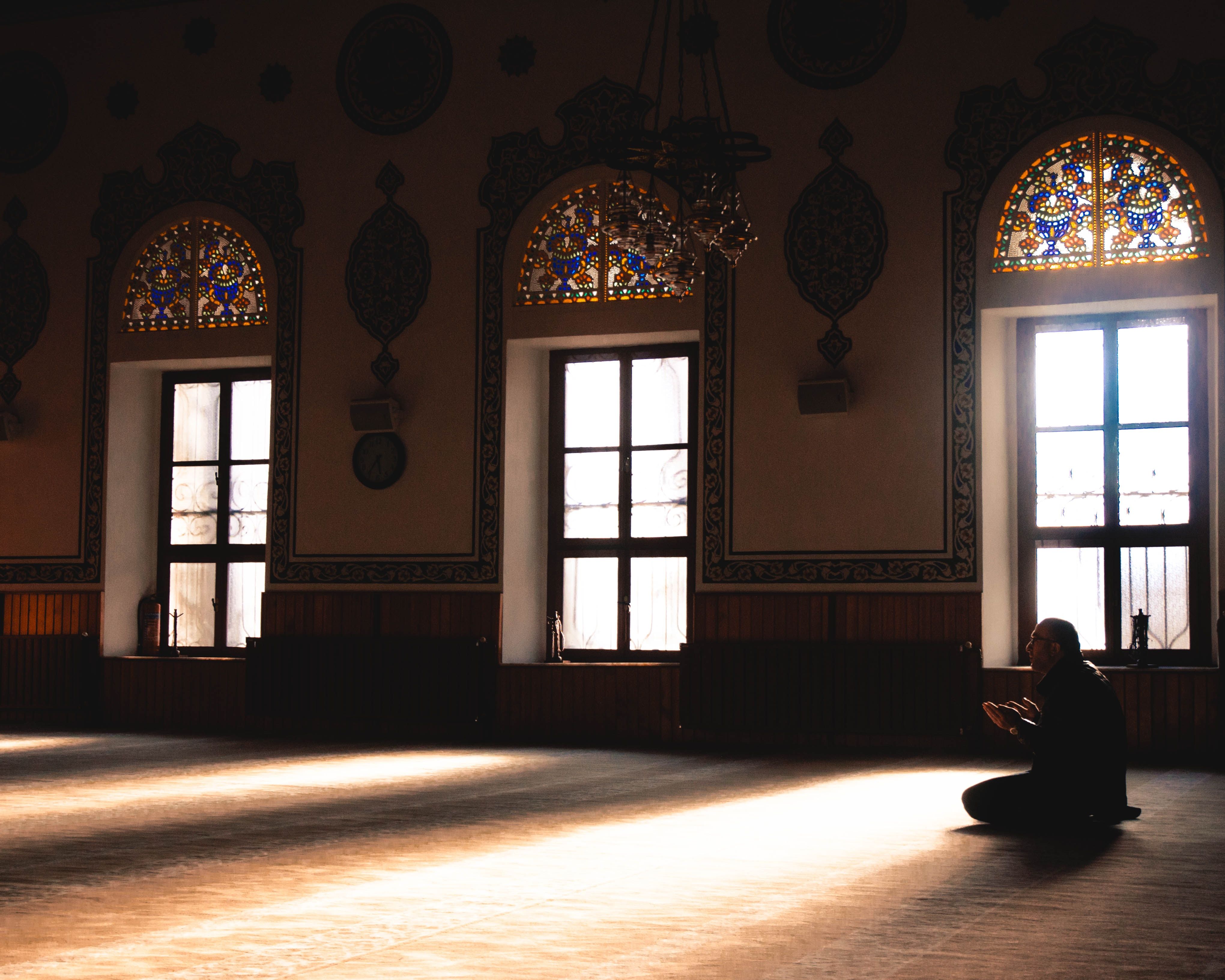 Jadwal Sholat Sintang Hari Ini Bulan APRIL 2022 : Imsak, Subuh, Dzuhur