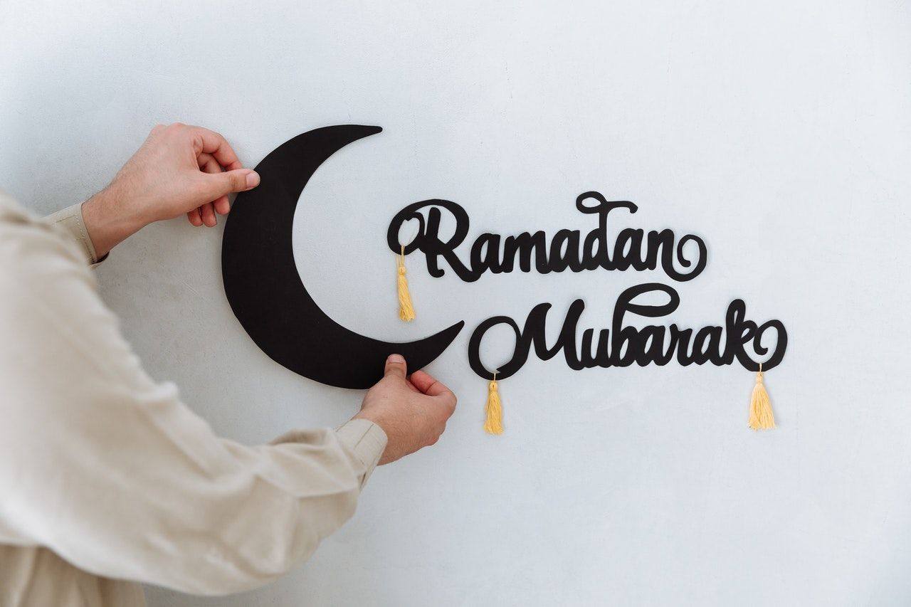 ilustrasi bacaan niat puasa Ramadhan, doa buka, dan doa sahur lengkap. /Pexels/Thirdman