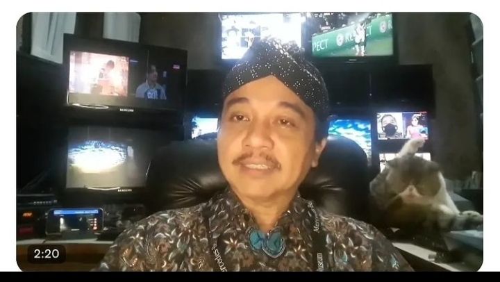 Roy Suryo keturunan bangsawan bergelar KRMT Pakar Multimedia dan Telematika, ini profil dan biodata lengkapnya/Instagram @kmtroysuryo2