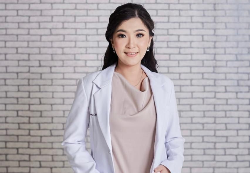 dr Yosiana Wijaya SpOG, dokter kandungan cantik RSI Banjarnegara