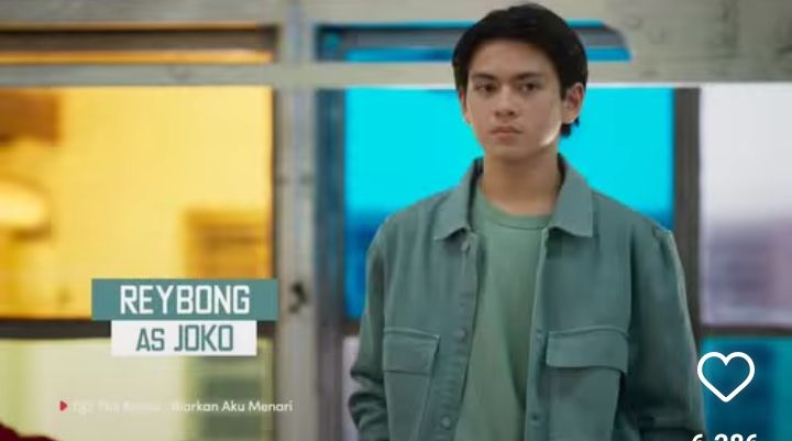 Rey Bong berperan sebagai Joko di DJS The Movie Biarkan Aku Menari.
