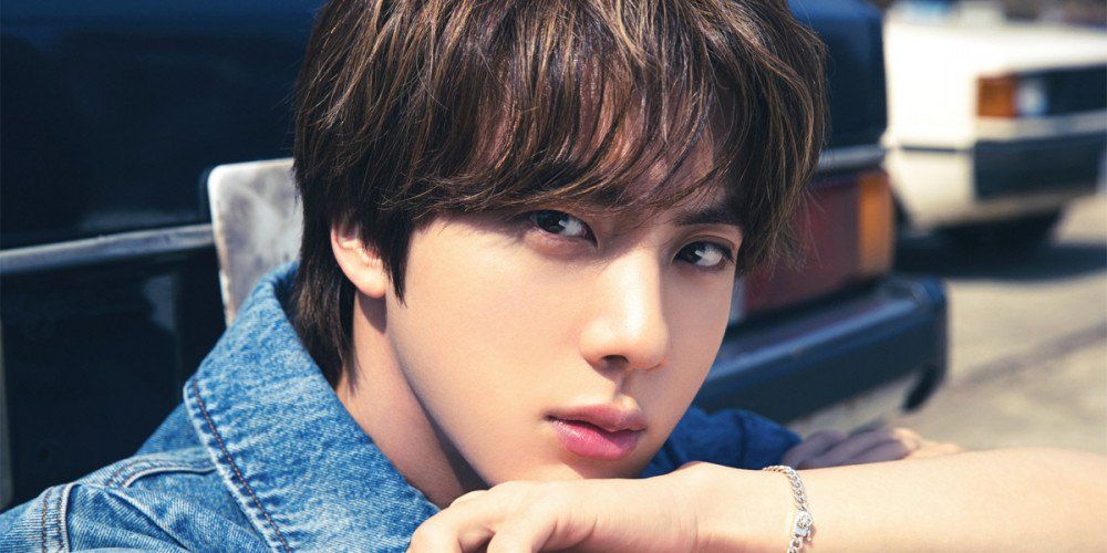 Jin BTS Masih Cedera, Penampilannya di Konser Las Vegas Dibatasi